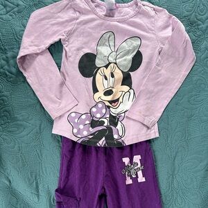 Disney Minnie Mouse Lavender 2 piece outfit 🥰